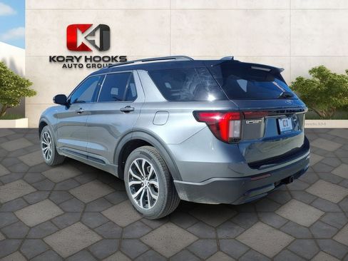 New 2026 Ford Explorer ST-Line w/ Premium Package RWD image 2