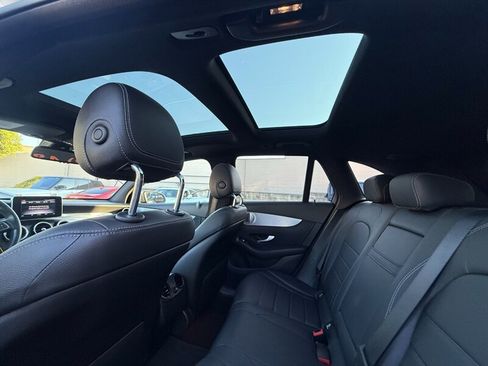 Used 2019 Mercedes-Benz GLC 300 w/ Premium Package image 29