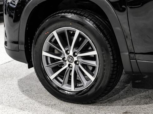 Used 2019 Toyota Highlander XLE FWD image 55