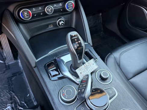 Used 2020 Alfa Romeo Stelvio AWD w/ Cold Weather Package image 18