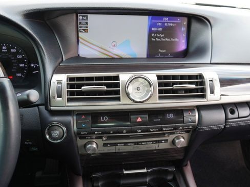 Used 2017 Lexus LS 460 image 15