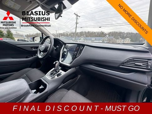 Used 2023 Subaru Outback Premium image 18