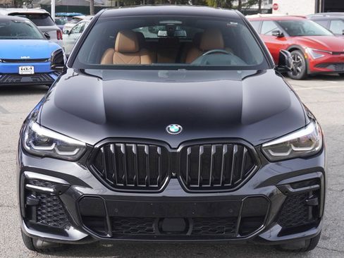 Used 2023 BMW X6 xDrive40i w/ M Sport Package image 16