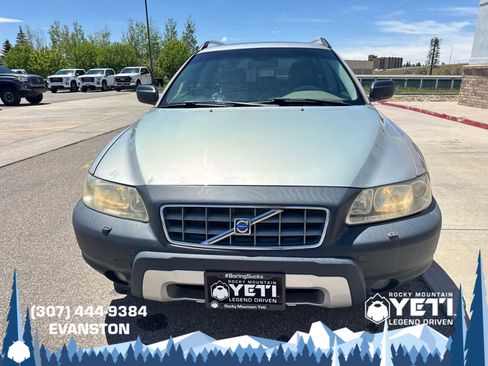 Used 2005 Volvo XC70 AWD/4WD image 8