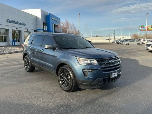 Used 2019 Ford Explorer XLT w/ Equipment Group 202A image 1