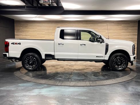 Used 2023 Ford F250 Platinum AWD/4WD image 34