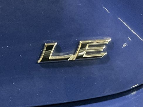 Used 2025 Toyota Camry LE FWD image 8