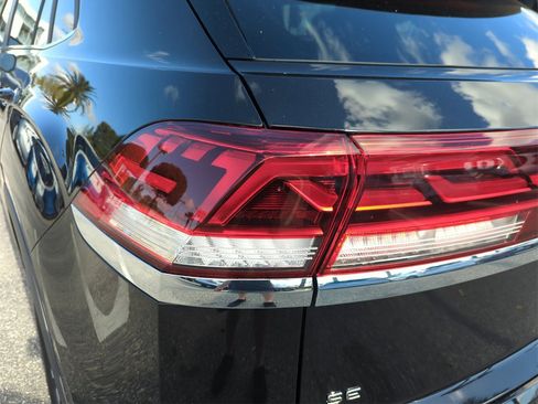 New 2026 Volkswagen Atlas Cross Sport SE image 18