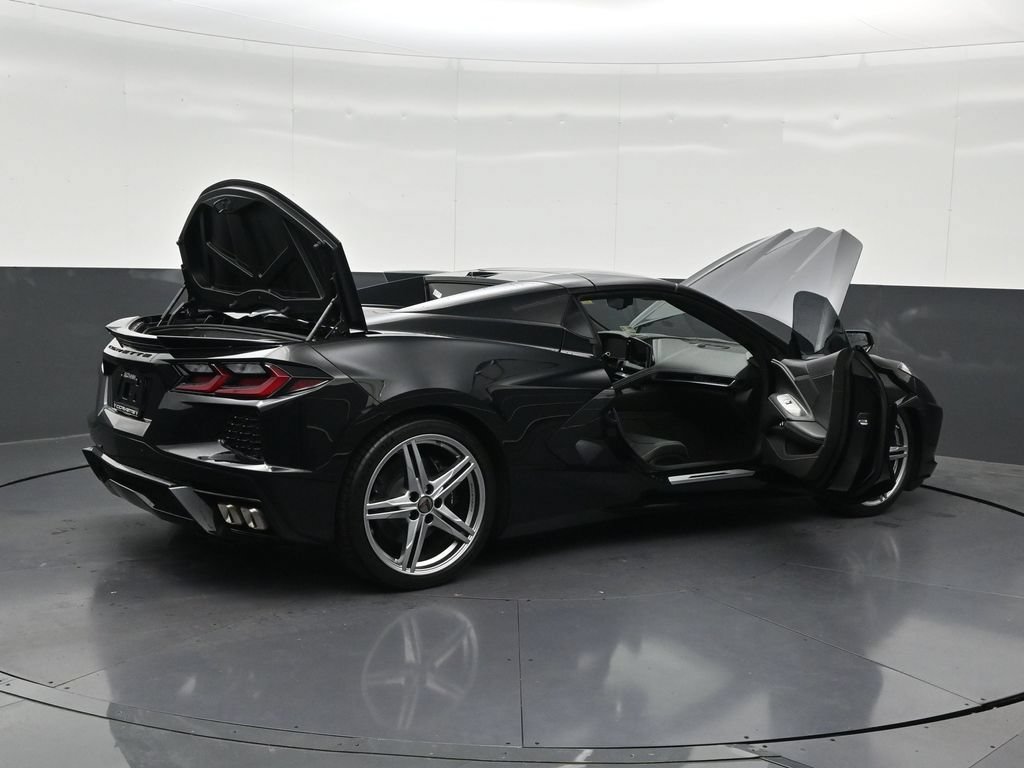 Used 2026 Chevrolet Corvette Stingray Convertible w/ 1LT RWD image 31