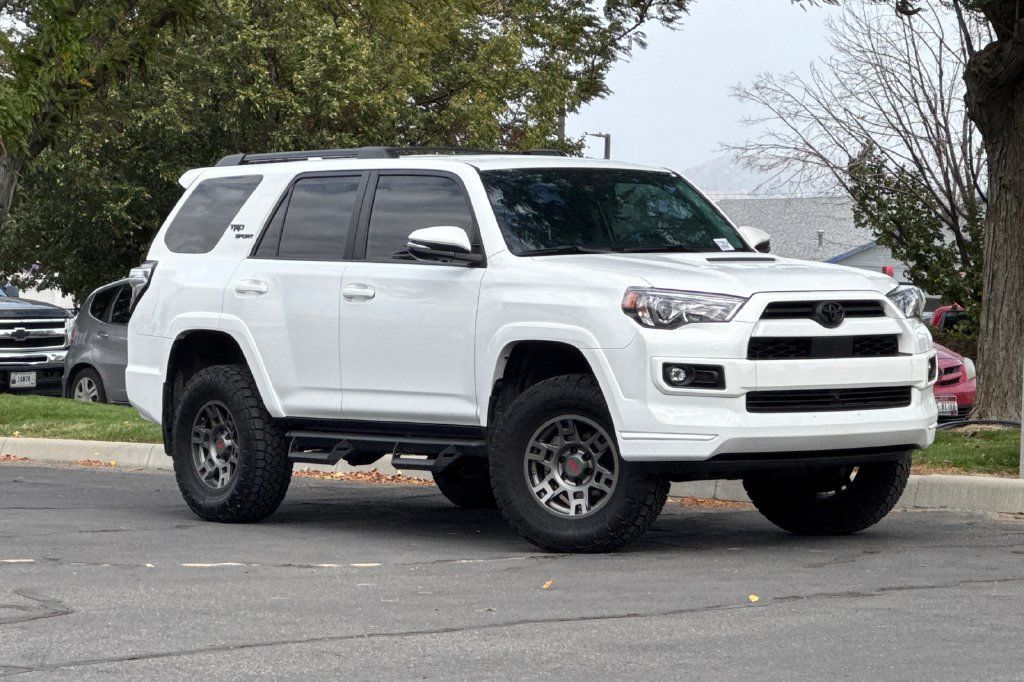 Used 2024 Toyota 4Runner TRD Sport w/ Technology Package AWD/4WD image 2