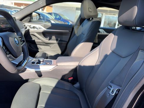 Used 2025 BMW i4 xDrive40i image 40