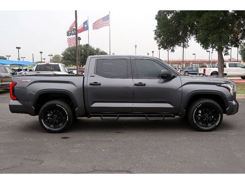 Used 2023 Toyota Tundra SR5 AWD/4WD image 12