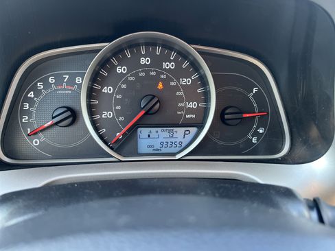 Used 2014 Toyota RAV4 LE AWD/4WD image 21