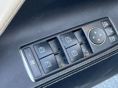 Used 2017 Tesla Model S 75 RWD image 12