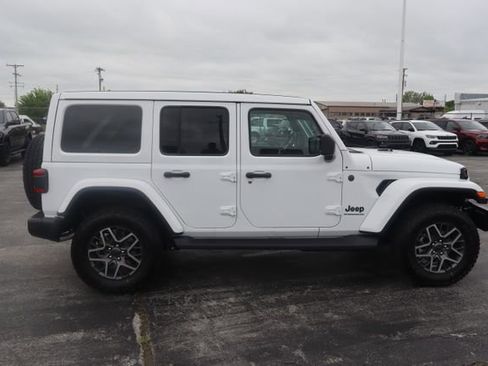 New 2026 Jeep Wrangler Sahara image 7