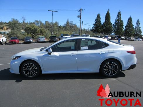 New 2026 Toyota Camry XLE image 5