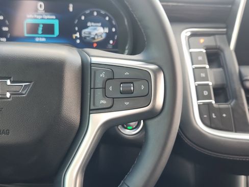 Used 2023 Chevrolet Tahoe Z71 w/ Luxury Package AWD/4WD image 31