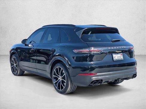 Used 2022 Porsche Cayenne Platinum Edition AWD/4WD image 8