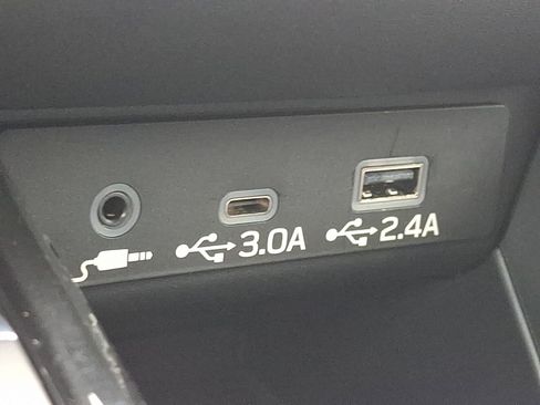 Certified 2025 Subaru Outback Premium image 24