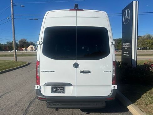 Used 2026 Mercedes-Benz Sprinter 2500 image 4