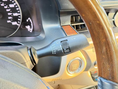 Used 2015 Lexus ES 350 w/ Luxury Package FWD image 74