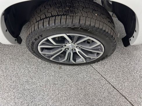 Used 2026 RAM 1500 Tungsten w/ Off Road Group image 8