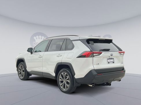 Used 2023 Toyota RAV4 XLE image 4