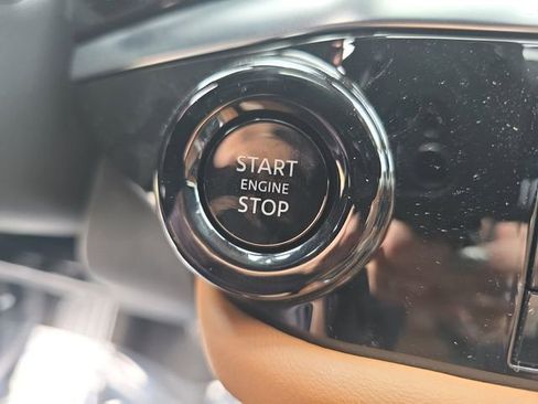 New 2026 Nissan Pathfinder Platinum image 28