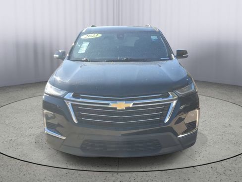 Used 2023 Chevrolet Traverse LT image 9