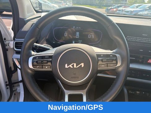 Used 2025 Kia Sportage EX FWD image 15