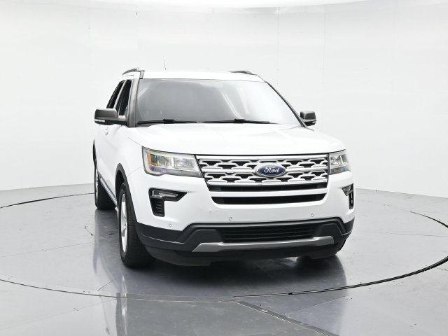Used 2019 Ford Explorer XLT w/ Equipment Group 202A FWD image 4