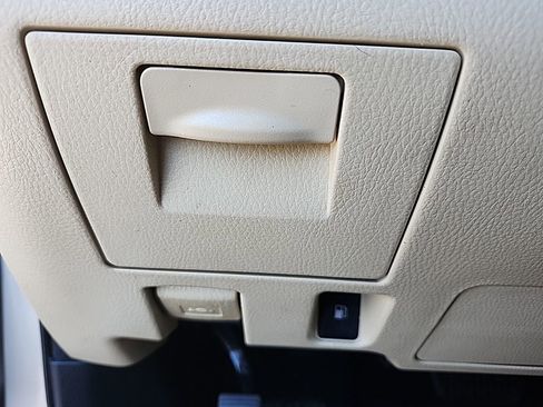 Used 2015 Toyota Highlander XLE image 37