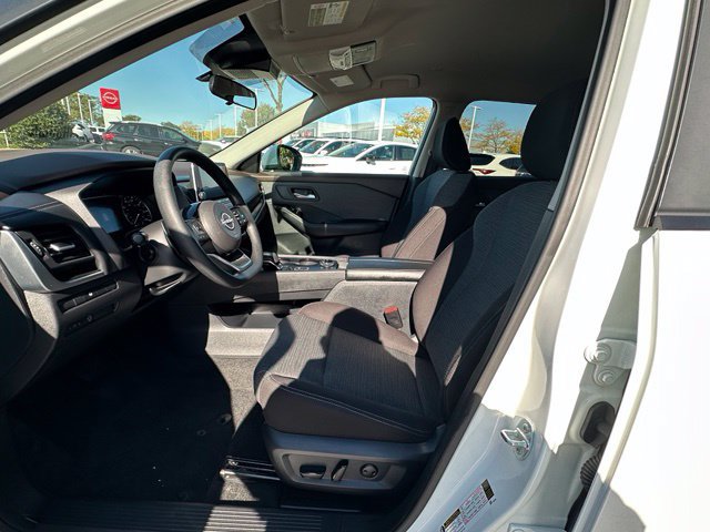 Certified 2023 Nissan Rogue SV AWD/4WD image 20