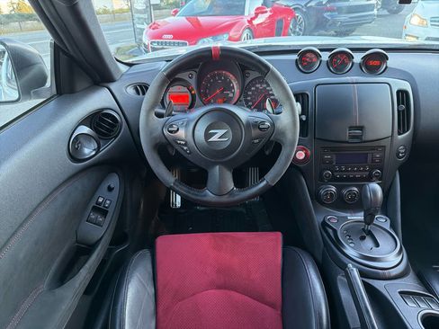 Used 2017 Nissan 370Z NISMO image 20