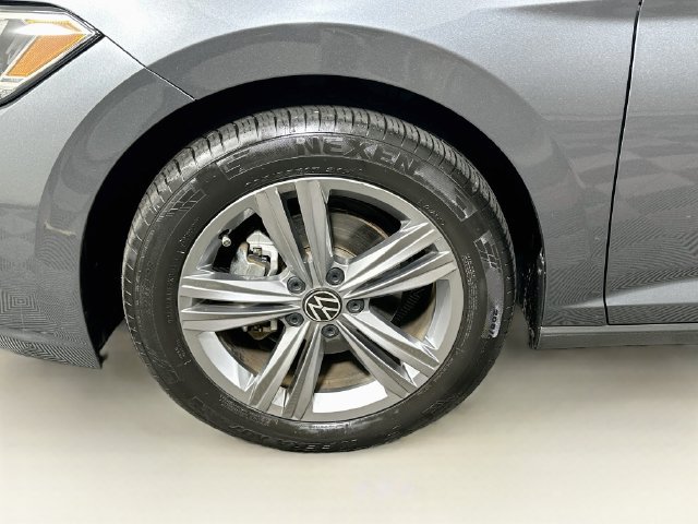 Certified 2024 Volkswagen Jetta SE w/ Panoramic Sunroof Package FWD image 31
