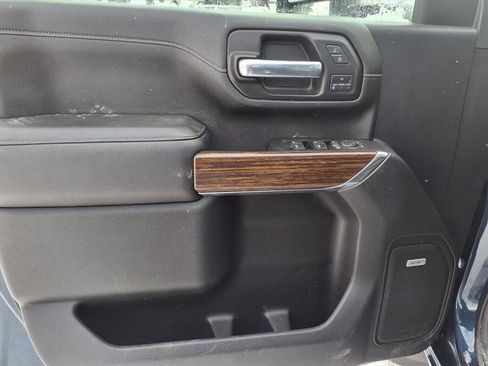 Used 2020 Chevrolet Silverado 2500 High Country w/ Z71 Off-Road Package image 13