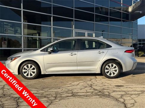 Used 2023 Toyota Corolla LE image 8