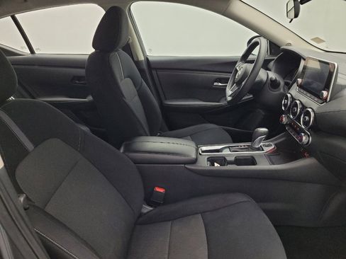 Used 2024 Nissan Sentra SV FWD image 21