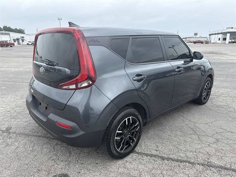 Used 2020 Kia Soul LX FWD image 4