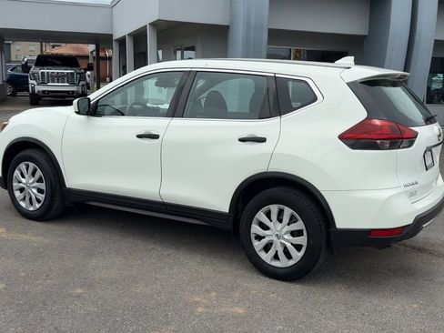 Used 2019 Nissan Rogue S FWD image 4