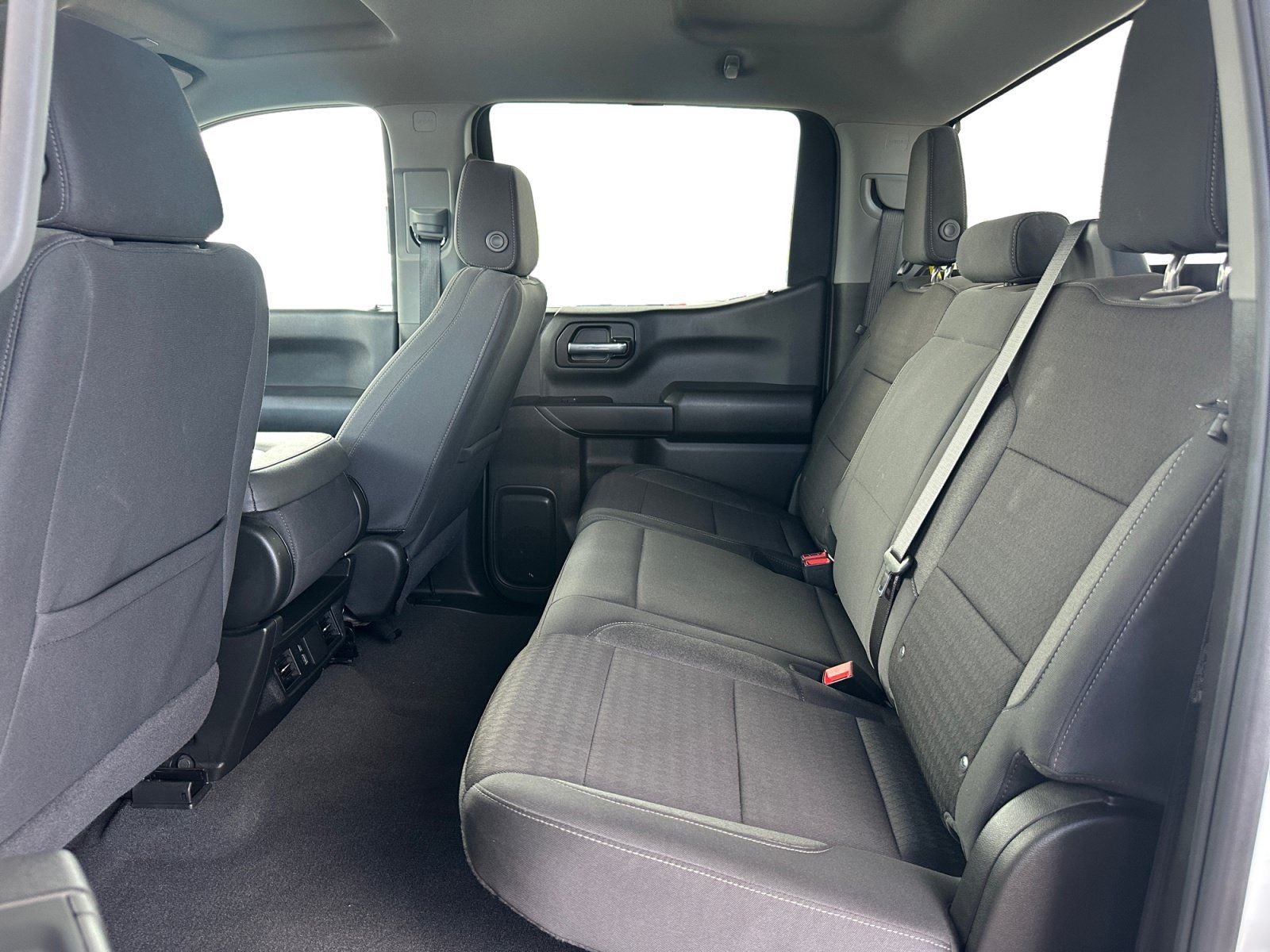 Used 2025 Chevrolet Silverado 1500 Custom RWD image 13