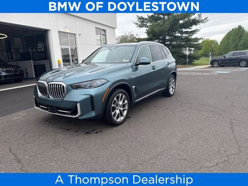 Certified 2024 BMW X5 xDrive40i w/ Premium Package AWD/4WD image 1