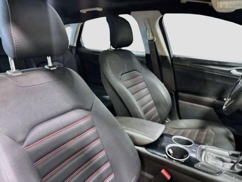 Used 2013 Ford Fusion SE FWD image 21