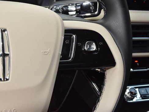 New 2026 Lincoln Corsair Premiere FWD image 25