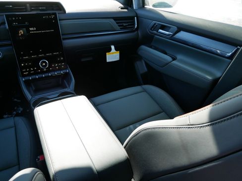 New 2026 GMC Terrain AT4 w/ Convenience Package III image 14