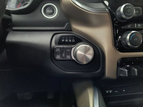 Used 2019 RAM 1500 Laramie AWD/4WD image 15