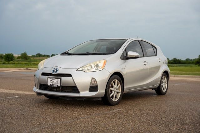 Used 2012 Toyota Prius C Three FWD image 3