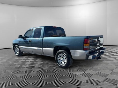 Used 2006 GMC Sierra 1500 SLE w/ Light Duty Power Package image 3