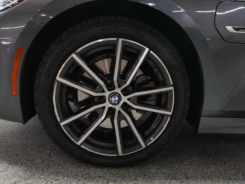 Used 2022 BMW 330e xDrive w/ Premium Package AWD/4WD image 6