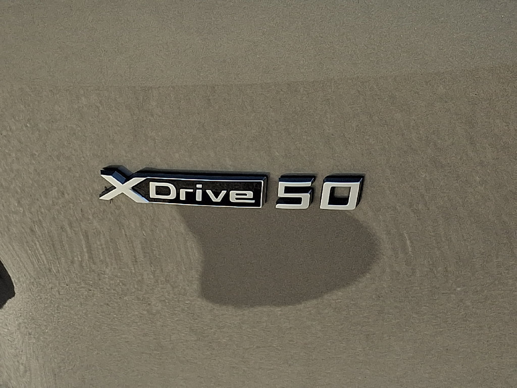 Used 2023 BMW iX xDrive50 AWD/4WD image 32